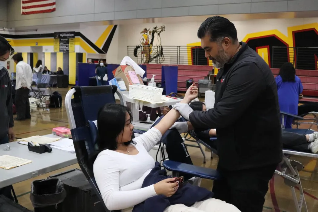 Dons Donate Blood - HOSA Runs Blood Drive