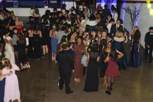 Students attended winter formal, Midnight Masquerade Ball, on Saturday, January 11th 2025 at the picturesque Colony House in Anaheim. The industrial chic venue provided the perfect canvas for Dons to dazzle the dance floor